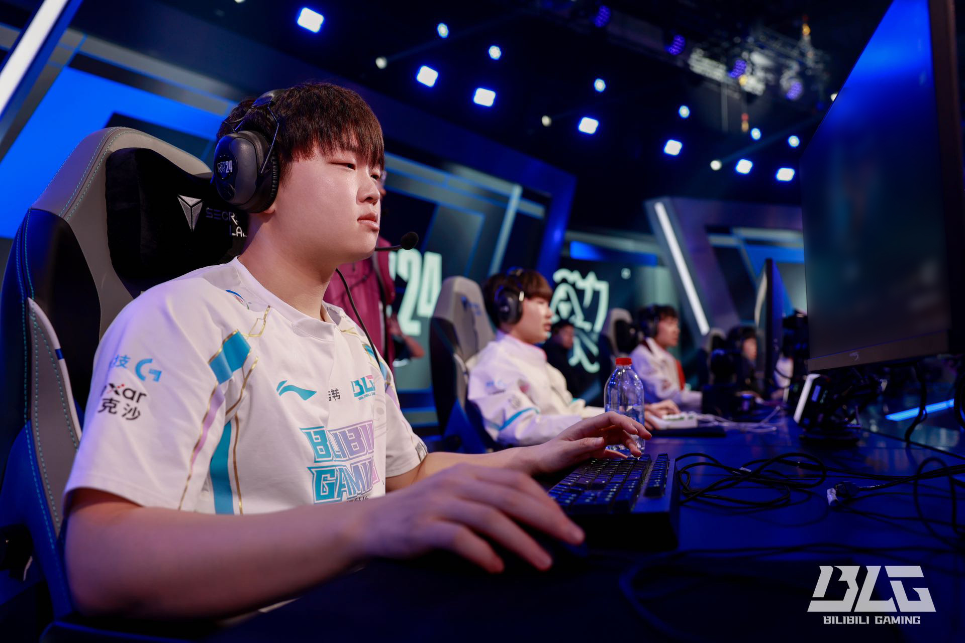 包含BLG碾压TES，Meiko2制霸全场的词条